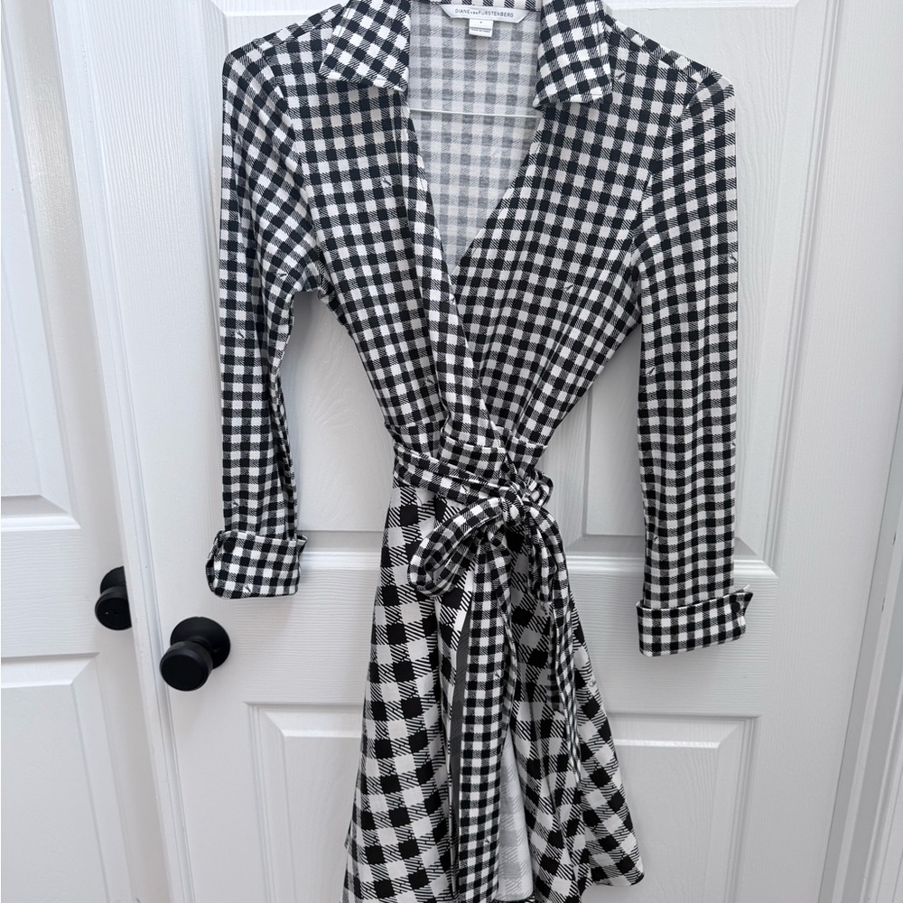 Diane Von Furstenberg Black and White Checkered Long Sleeve Dress